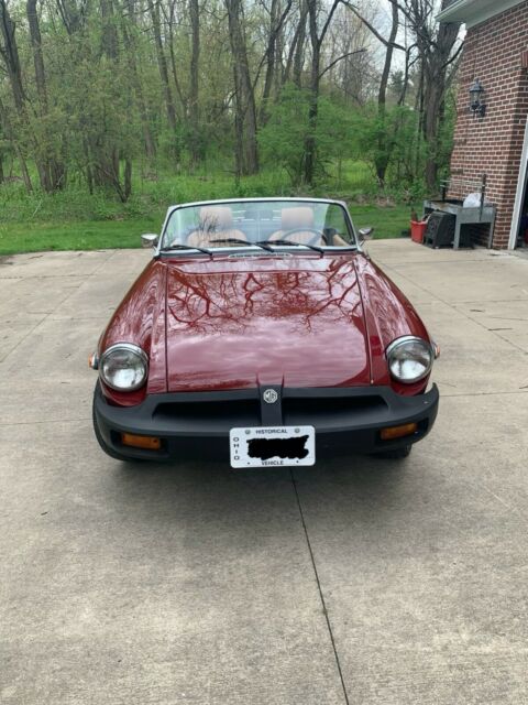 MG MGB 1979 image number 12