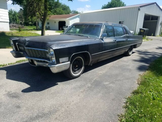 Cadillac Fleetwood 1967 image number 17