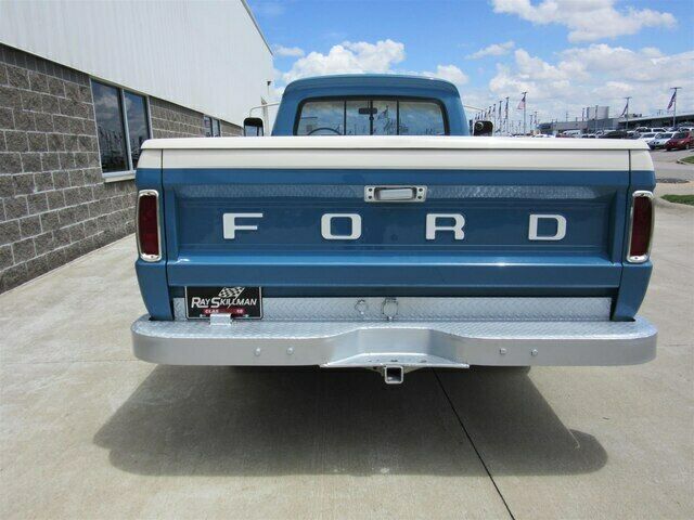 Ford F-250 1965 image number 44