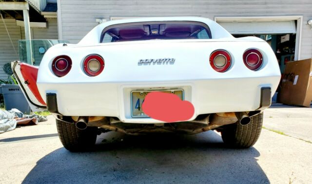 Chevrolet Corvette 1975 image number 1