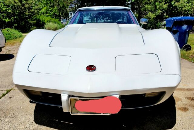 Chevrolet Corvette 1975 image number 6