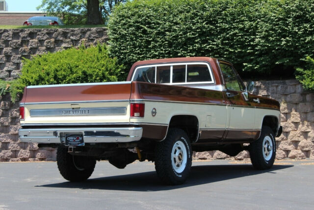 Chevrolet C/K Pickup 3500 1979 image number 26