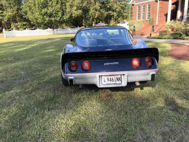 Chevrolet Corvette 1978 image number 23