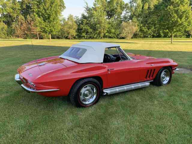 Chevrolet Corvette 1965 image number 10