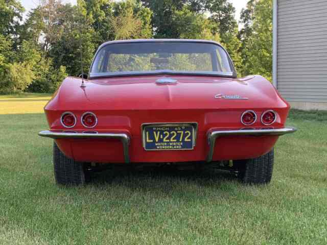 Chevrolet Corvette 1965 image number 25