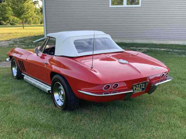 Chevrolet Corvette 1965 image number 28