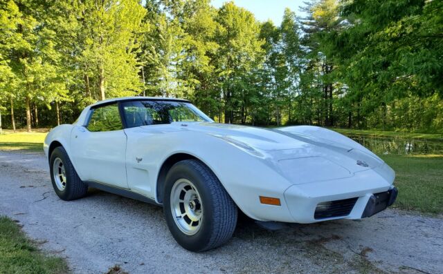 Chevrolet Corvette 1978 image number 0