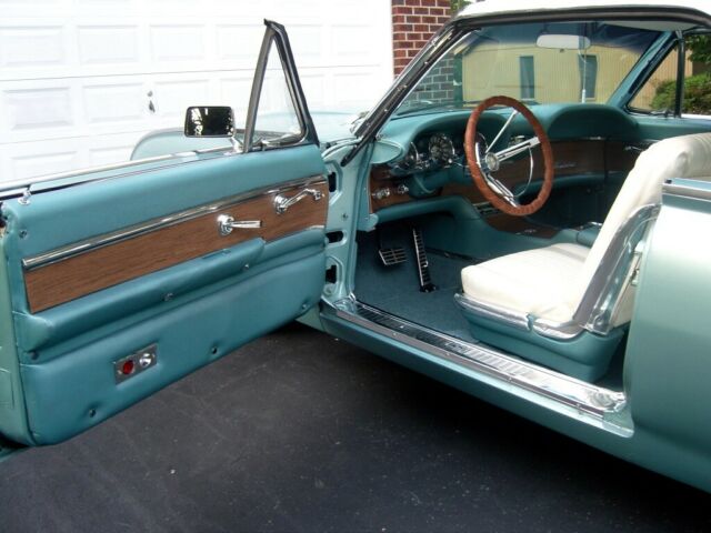 Ford Thunderbird 1963 image number 6