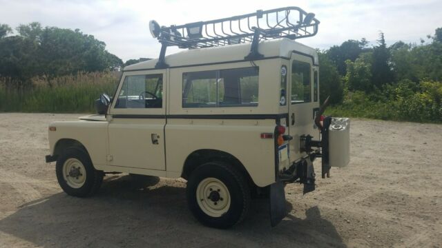 Land Rover Defender 1973 image number 2