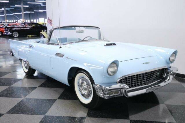 Ford Thunderbird 1957 image number 17