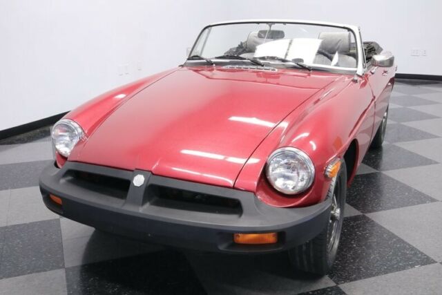 MG MGB 1975 image number 20