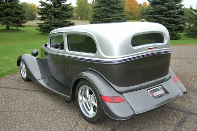 Ford 2 Door Street Rod 1933 image number 8