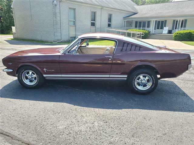 Ford Mustang 1966 image number 0