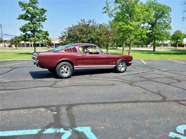 Ford Mustang 1966 image number 13