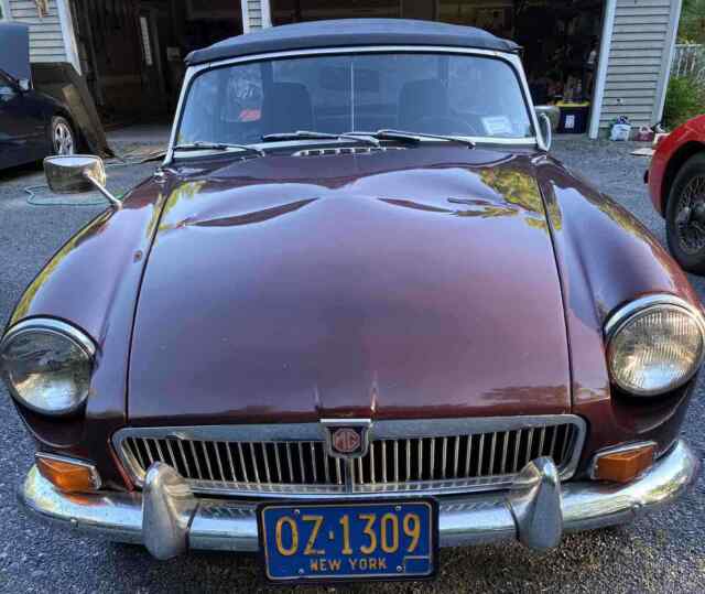 MG MGB 1969 image number 0