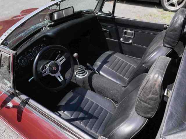 MG MGB 1969 image number 16