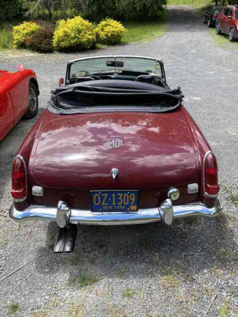 MG MGB 1969 image number 2