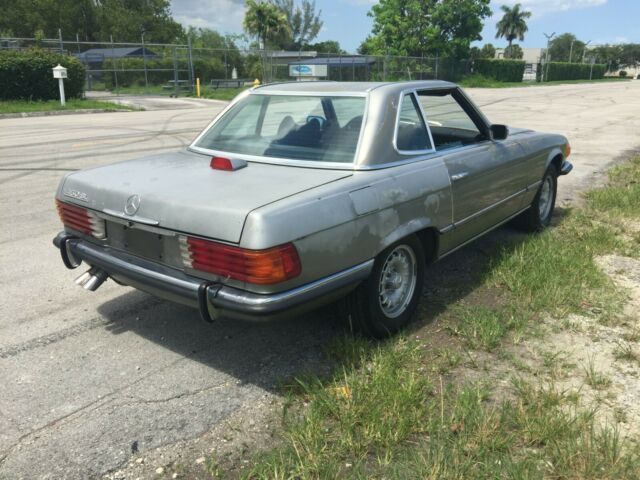 Mercedes-Benz 450SL 1973 image number 29