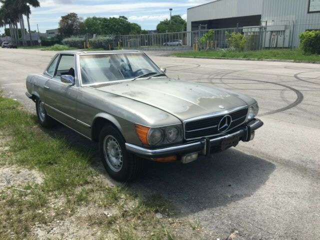 Mercedes-Benz 450SL 1973 image number 3