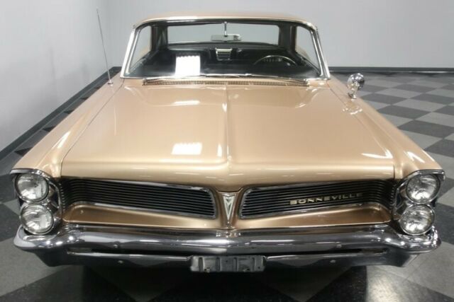 Pontiac Bonneville 1963 image number 21