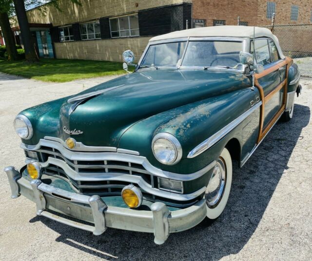 Chrysler Town & Country 1949 image number 2