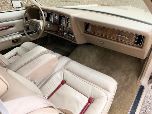 Lincoln Continental 1978 image number 18