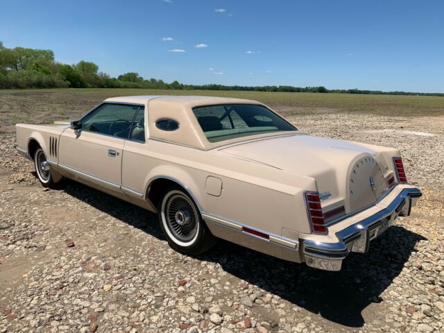 Lincoln Continental 1978 image number 6