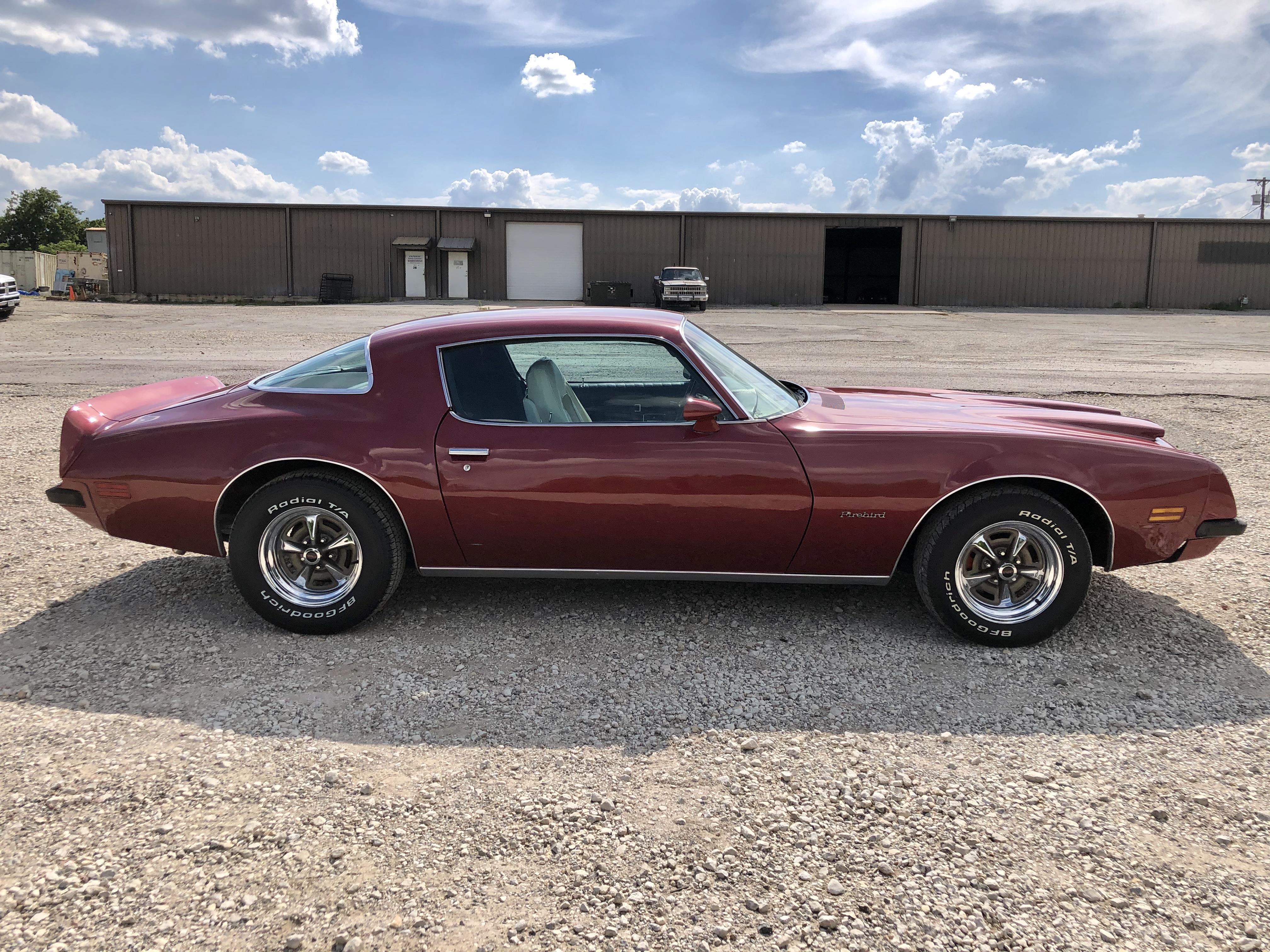 Pontiac Firebird 1975 image number 5