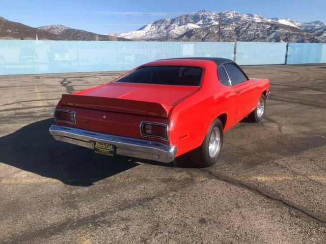 Plymouth Duster 1974 image number 18