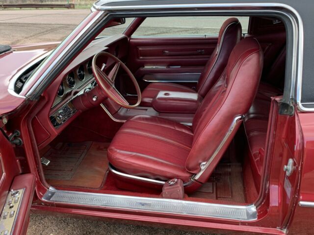 Ford Thunderbird 1971 image number 33