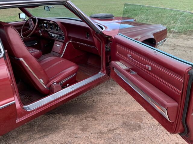 Ford Thunderbird 1971 image number 36