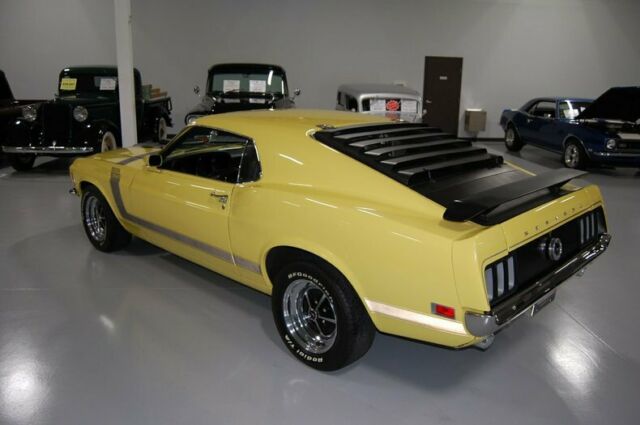 Ford Mustang 1970 image number 12