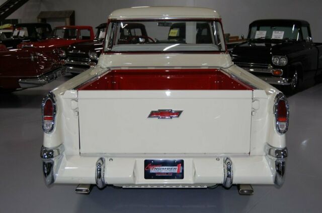 Chevrolet Cameo Pickup 1955 image number 25