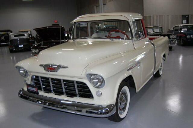 Chevrolet Cameo Pickup 1955 image number 29