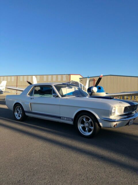 Ford Mustang 1966 image number 17