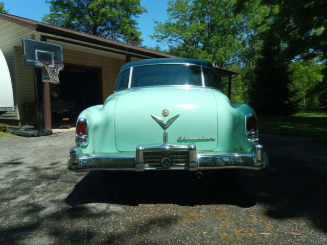 Chrysler Saratoga 1952 image number 41