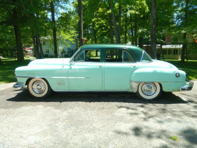 Chrysler Saratoga 1952 image number 42