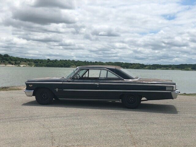 Ford Galaxie 1963 image number 24