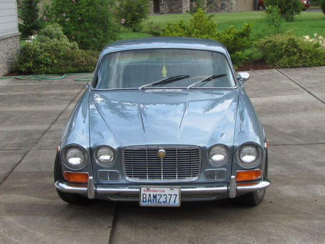 Jaguar XJ6 1973 image number 0