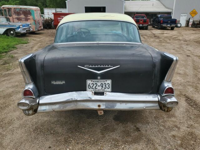 Chevrolet Bel Air/150/210 1957 image number 19