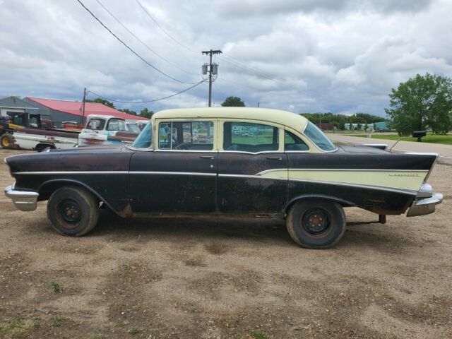 Chevrolet Bel Air/150/210 1957 image number 21