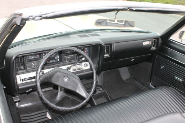 Buick Wildcat 1969 image number 4