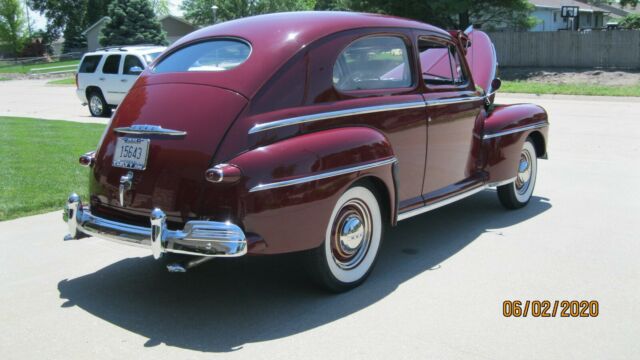 Ford Super Deluxe 1948 image number 0