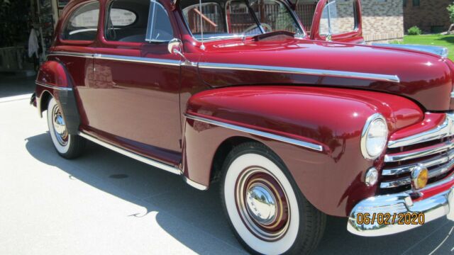 Ford Super Deluxe 1948 image number 14