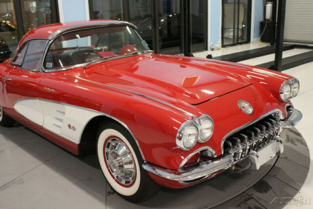 Chevrolet Corvette 1960 image number 33