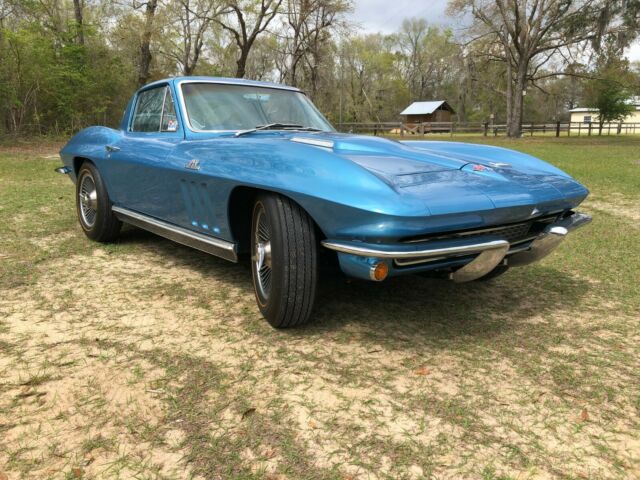 Chevrolet Corvette 1966 image number 28