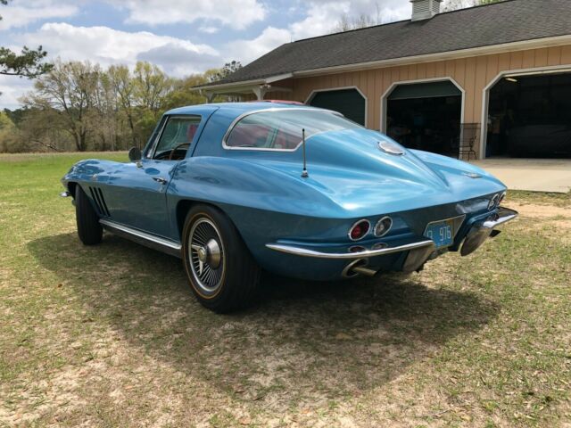 Chevrolet Corvette 1966 image number 32