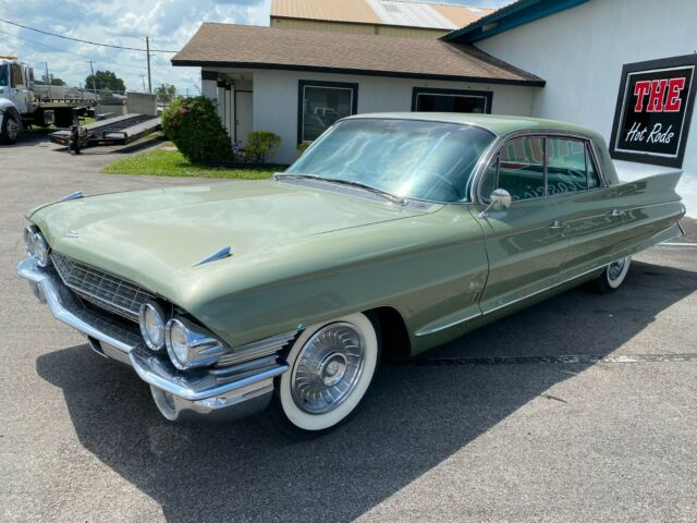 Cadillac Fleetwood 1961 image number 27