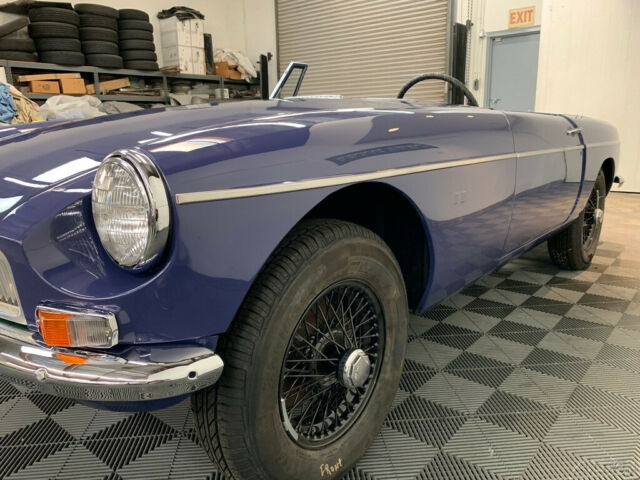 MG MGB 1967 image number 9