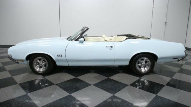 Oldsmobile Cutlass 1970 image number 26